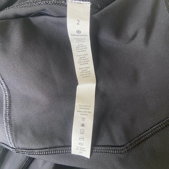Lululemon All The Right Places Crop II *23" - Picture 14 of 15